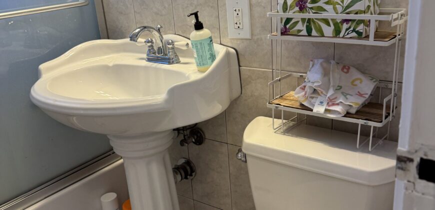 Large 1 Bedroom Co-op BRONXVILLE/Yonkers BORDER