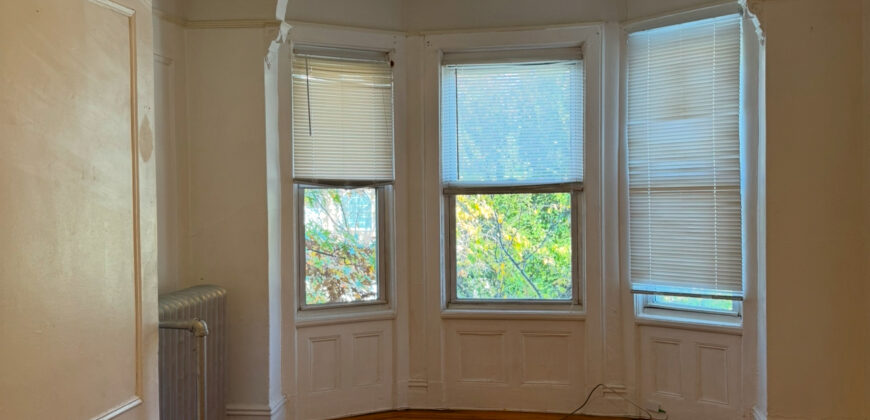 Pelham Bay Rental