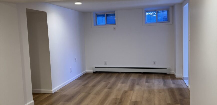Throgs Neck Walk-In