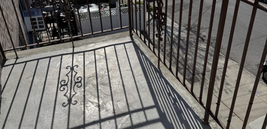 Throgs Neck 3 BR/2 Bath